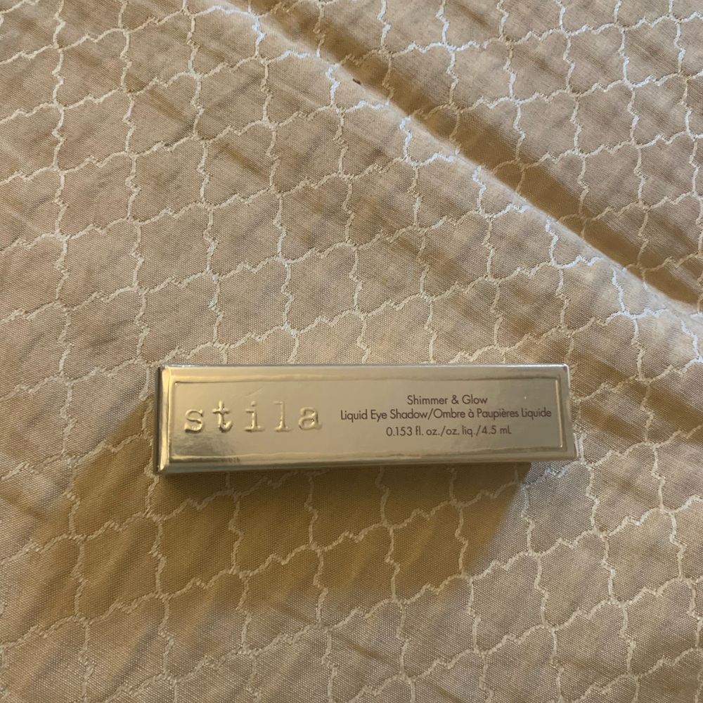 Brand new S t i l a liquid eye shadow